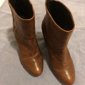 Rag & Bone Women's Classic Newbury Tan leather Ankle Boots  Size 38.5 / 8.5 -